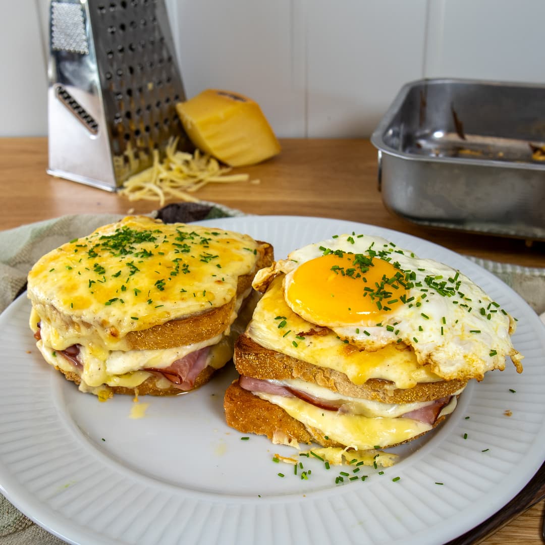 Croque monsieur og madame - klassiske franske ostesmørbrød